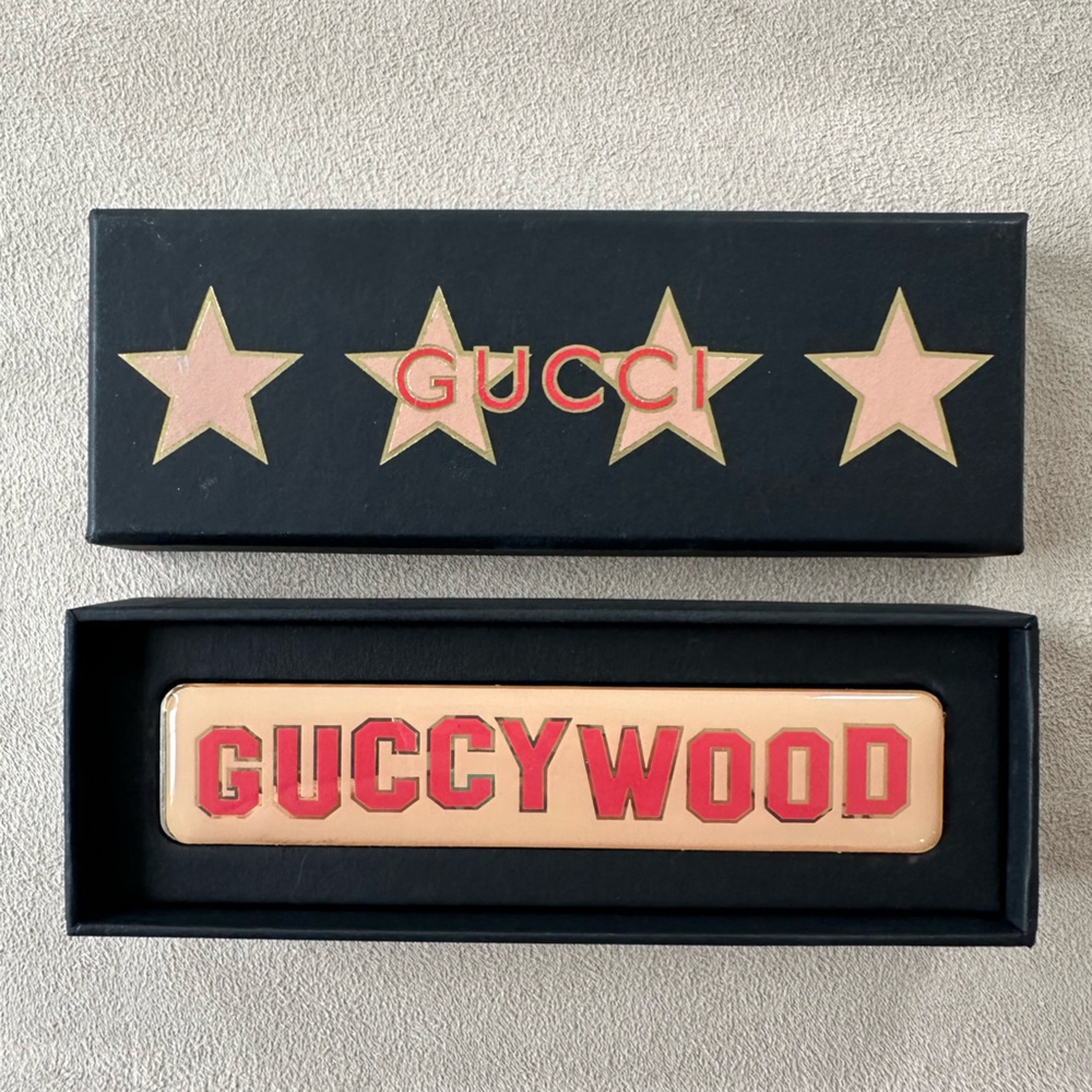 Gucci Limited Edition Guccywood Love Parade Magnet with Box. New. VIP Gift RARE